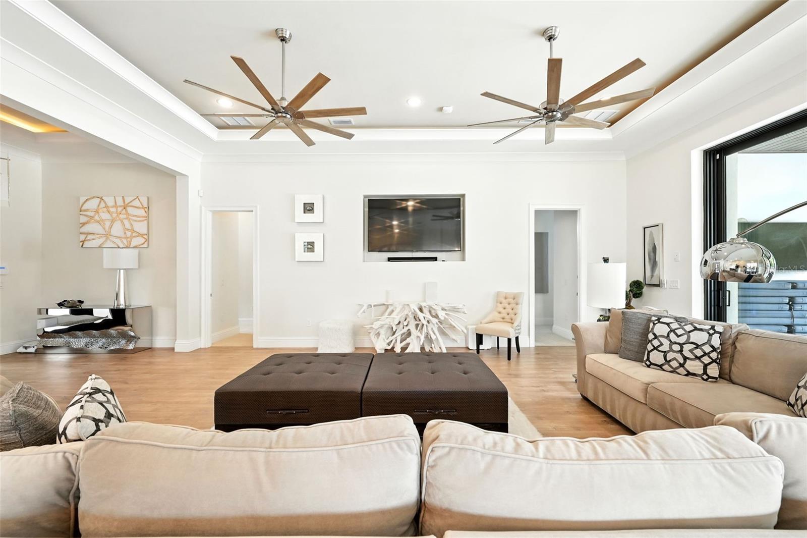 Image 10 of 90 For 8182 Valhalla Terrace