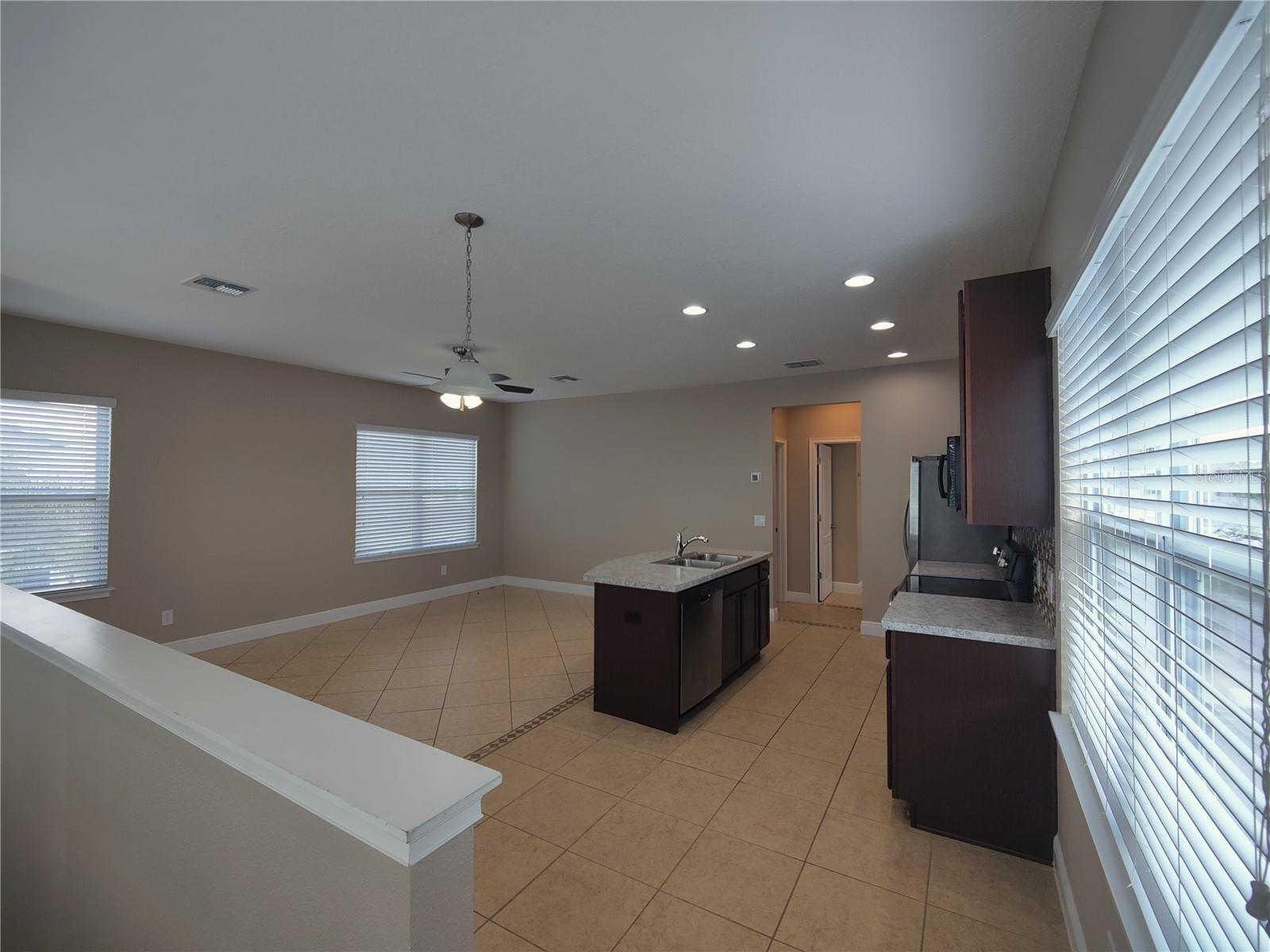 Image 3 of 17 For 12989 Doisy Street