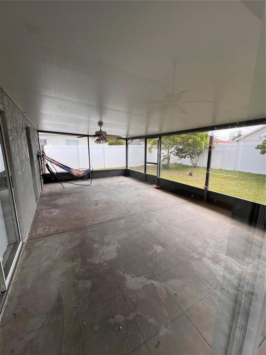Image 22 of 25 For 2423 Morgan Point Boulevard