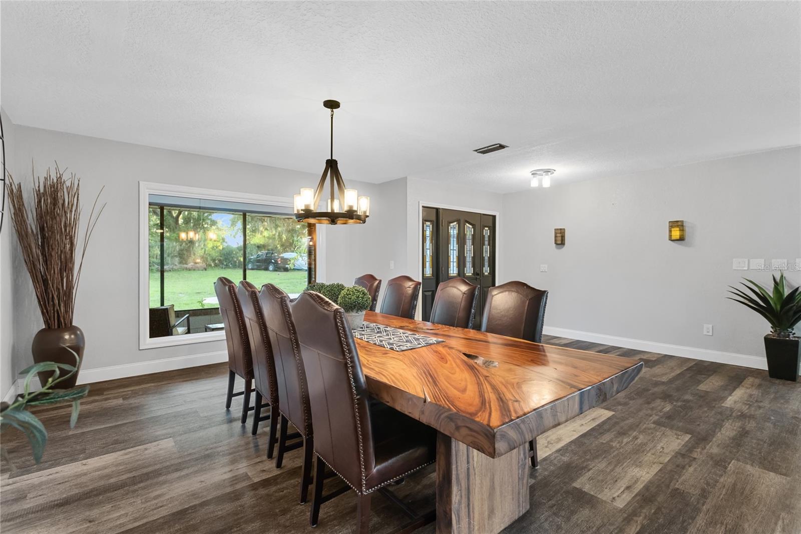 Image 11 of 48 For 1600 10th Street