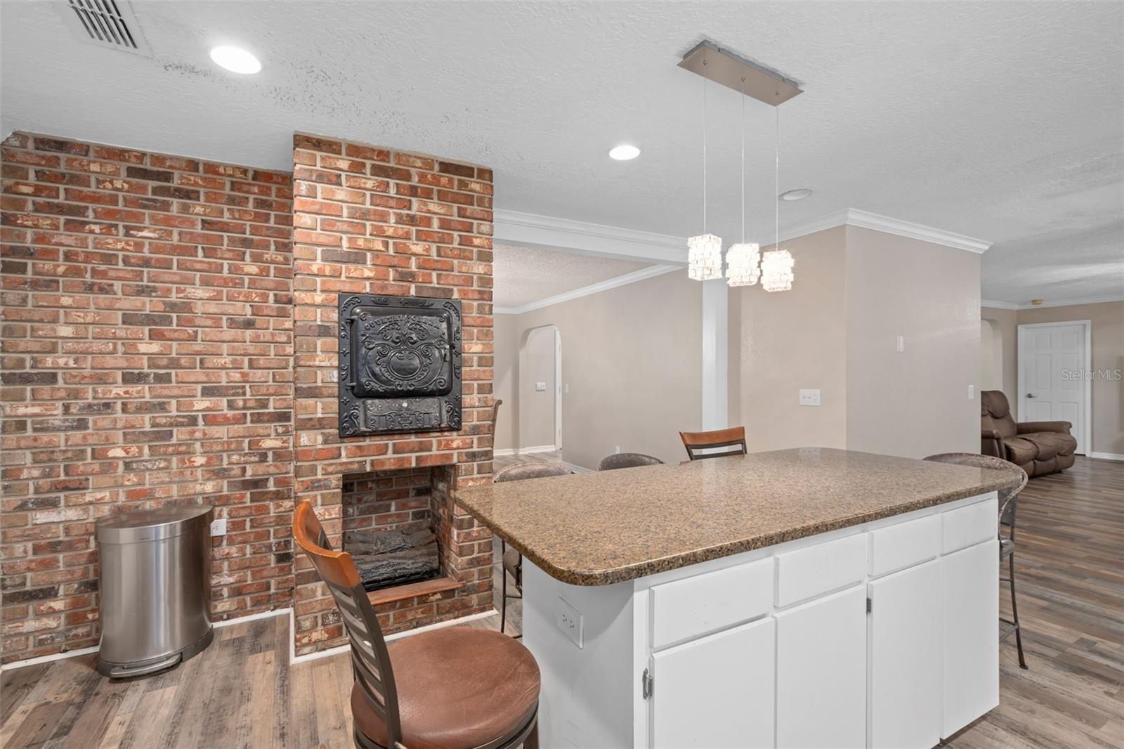Image 11 of 57 For 32122 Hickory Lane