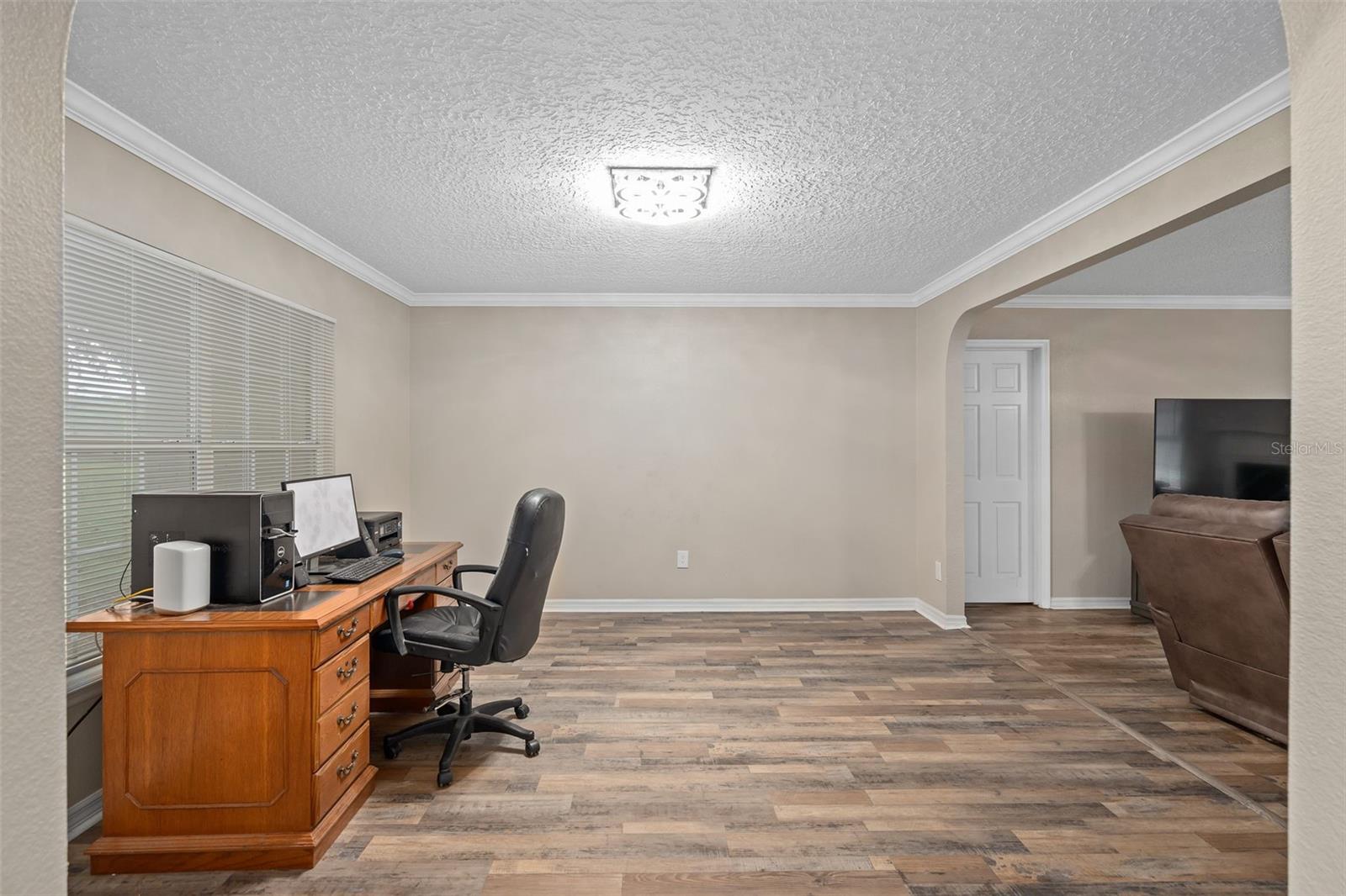 Image 16 of 57 For 32122 Hickory Lane