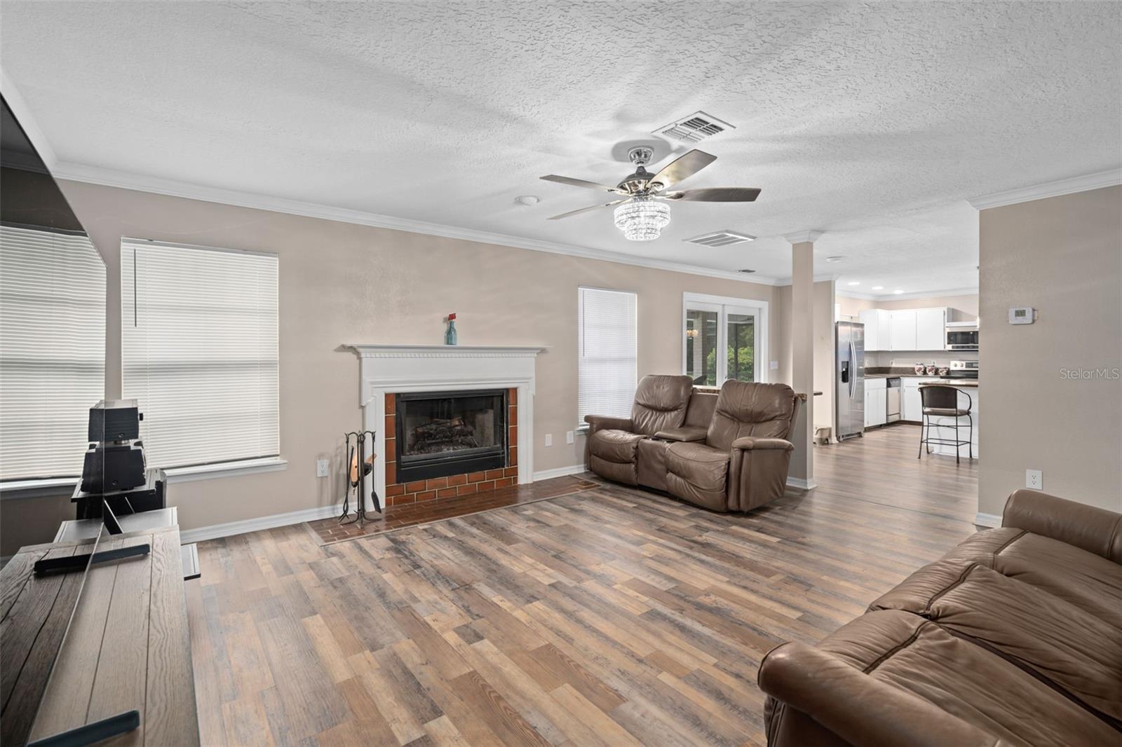 Image 25 of 57 For 32122 Hickory Lane