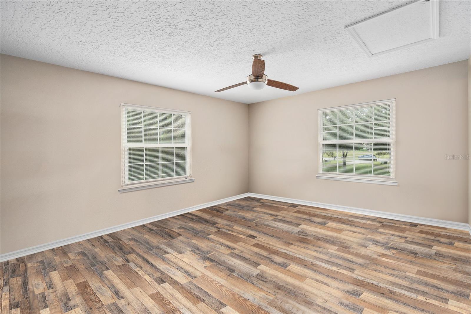 Image 30 of 57 For 32122 Hickory Lane
