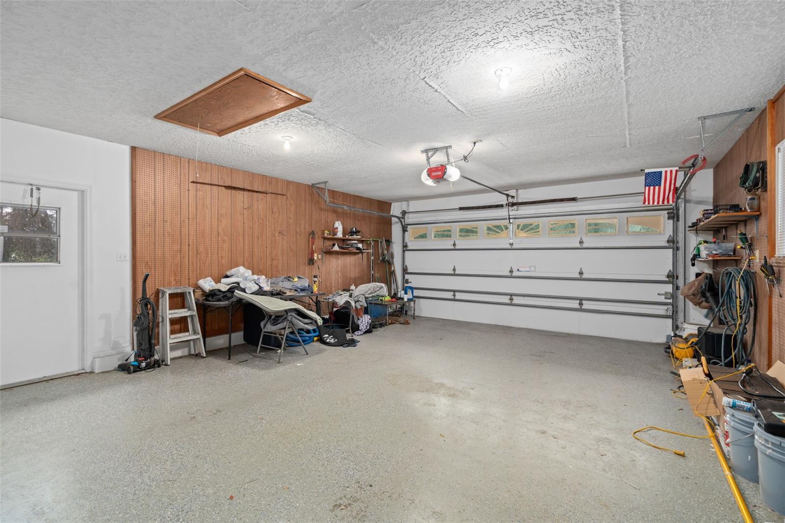 Image 33 of 57 For 32122 Hickory Lane