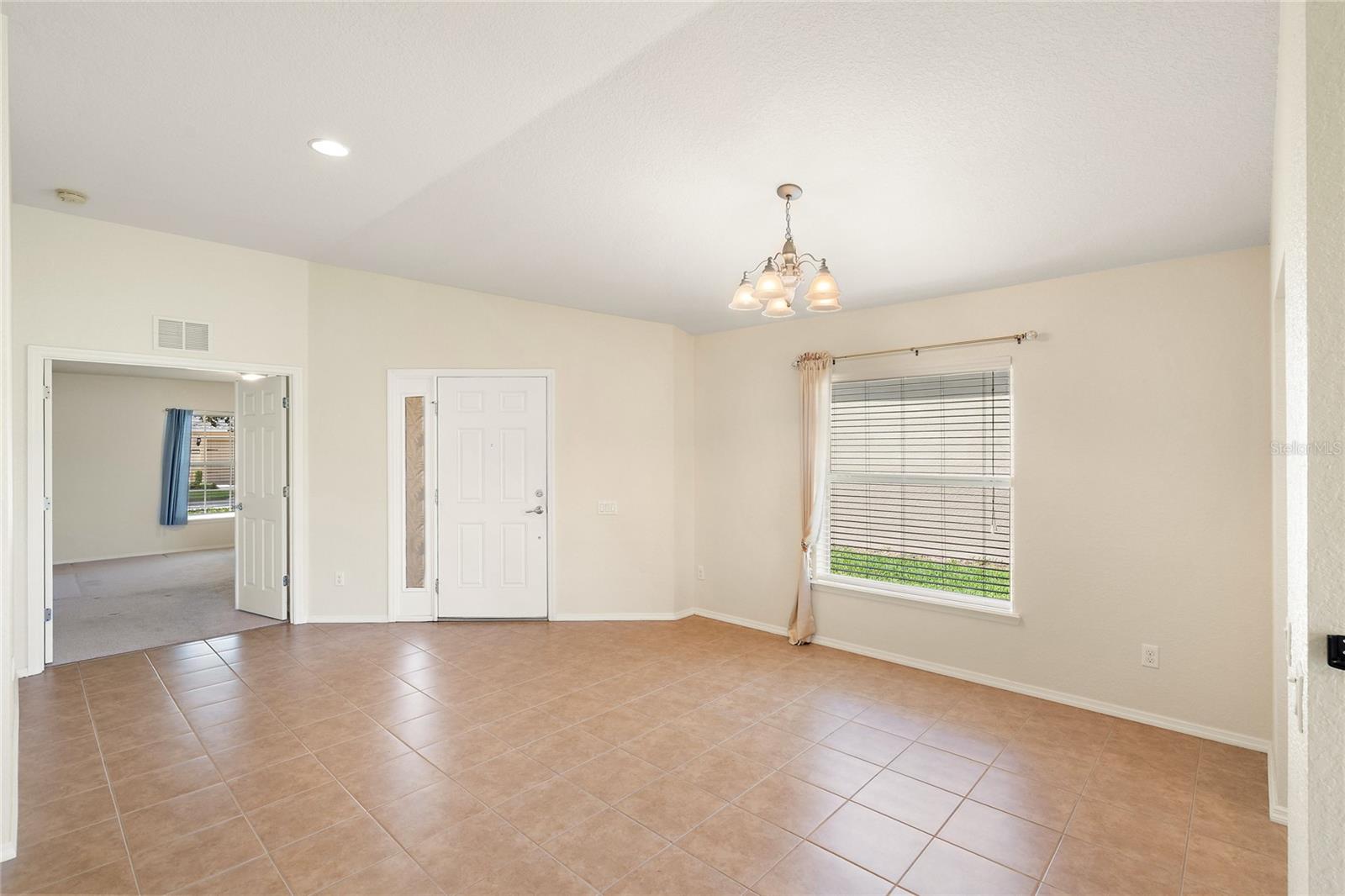 Image 12 of 45 For 418 Del Sol Avenue