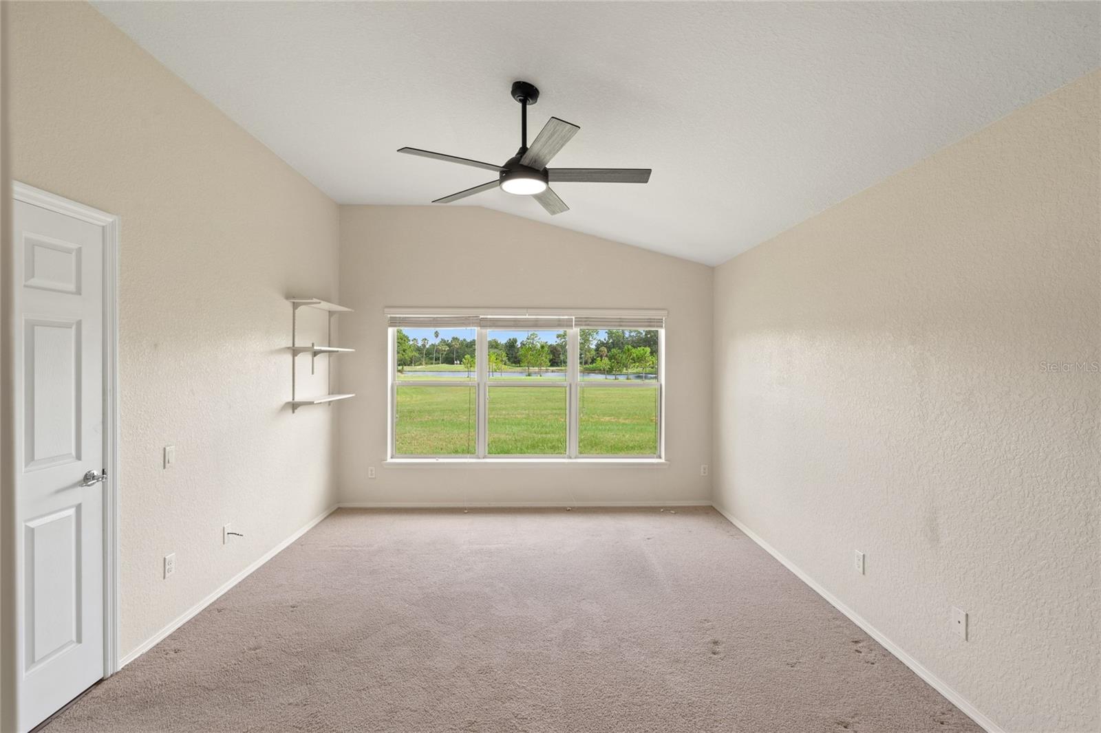 Image 21 of 45 For 418 Del Sol Avenue