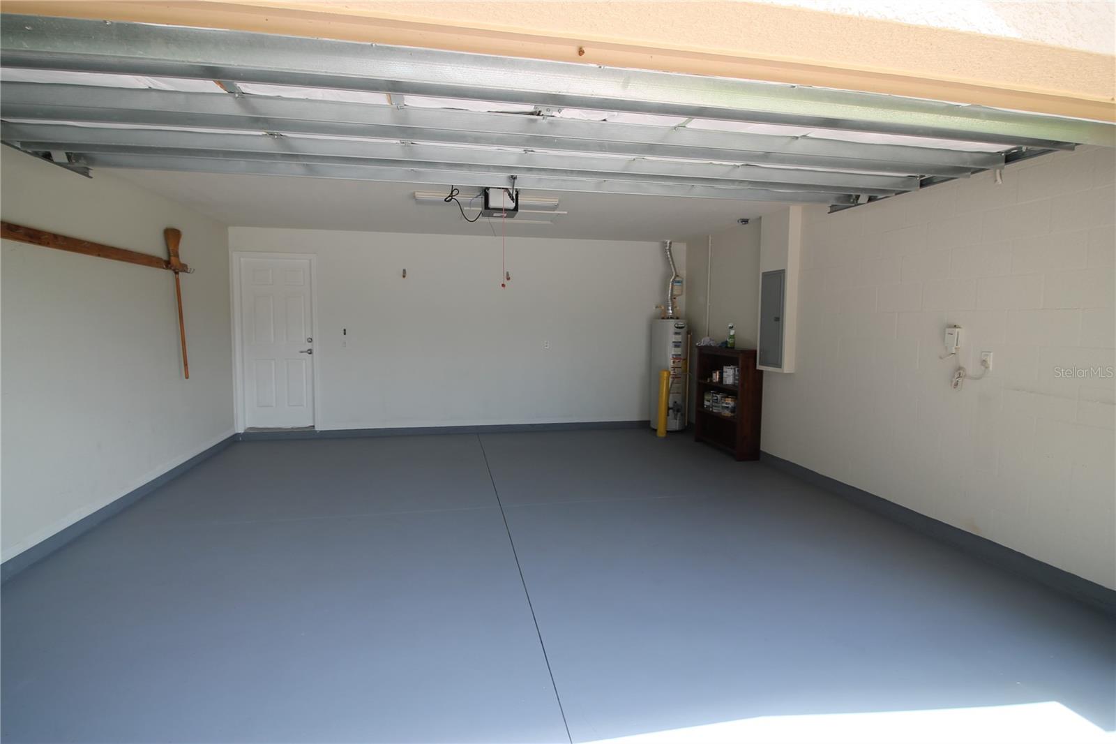 Image 33 of 45 For 418 Del Sol Avenue