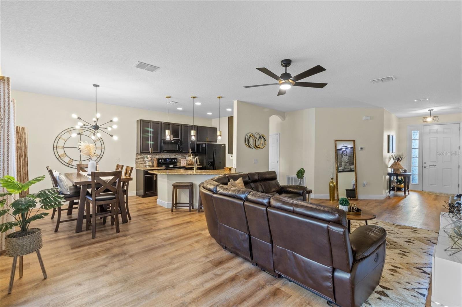 Image 13 of 52 For 756 Star Magnolia Drive
