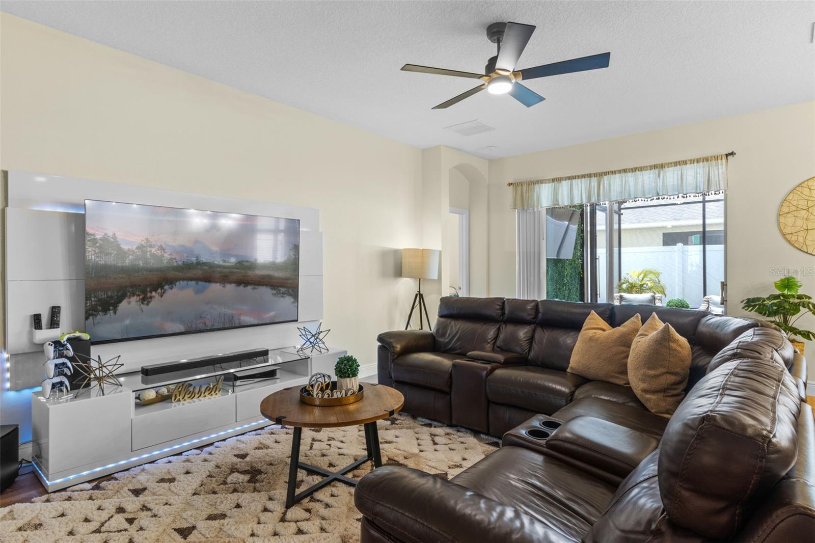 Image 16 of 52 For 756 Star Magnolia Drive