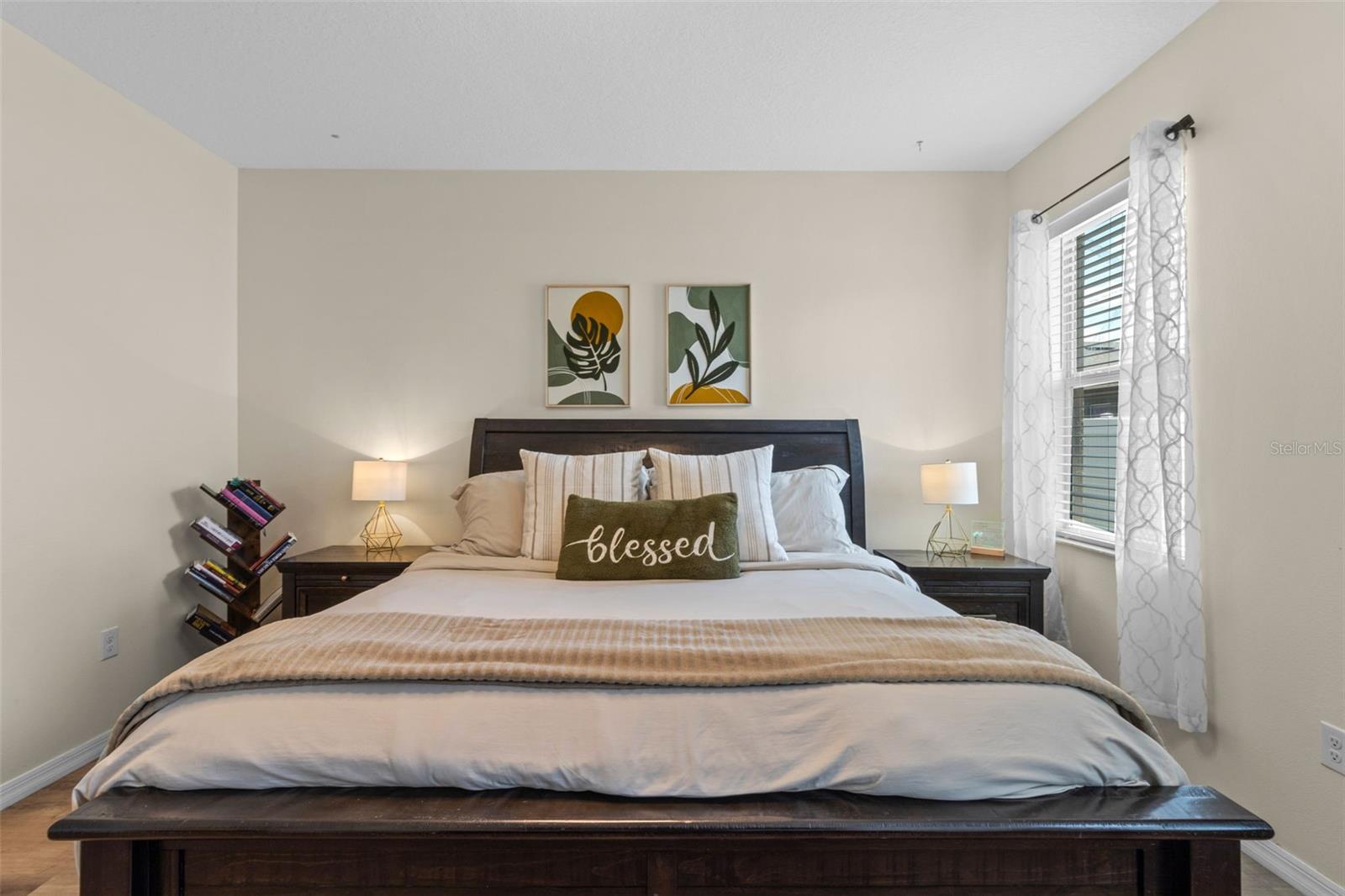 Image 24 of 52 For 756 Star Magnolia Drive