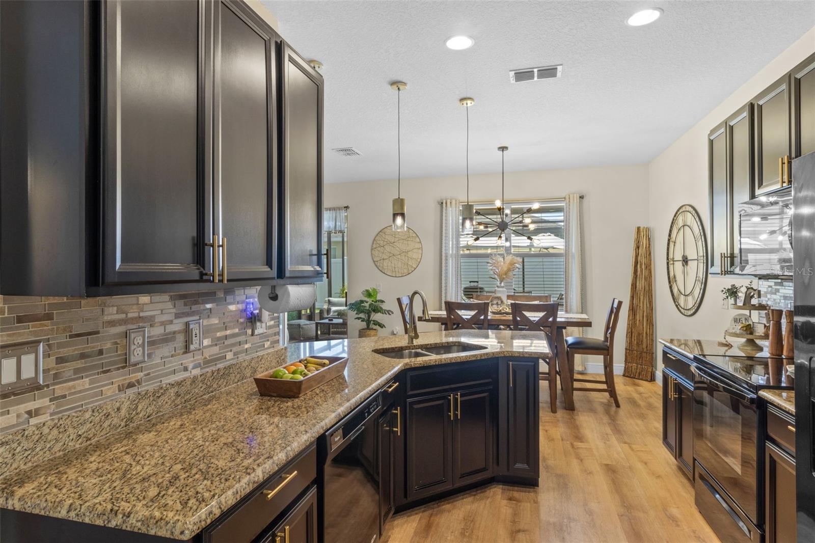 Image 5 of 52 For 756 Star Magnolia Drive