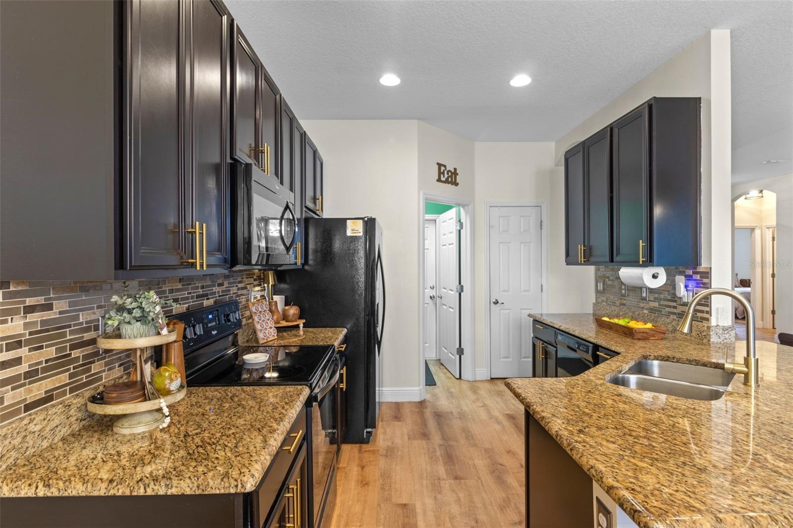 Image 7 of 52 For 756 Star Magnolia Drive