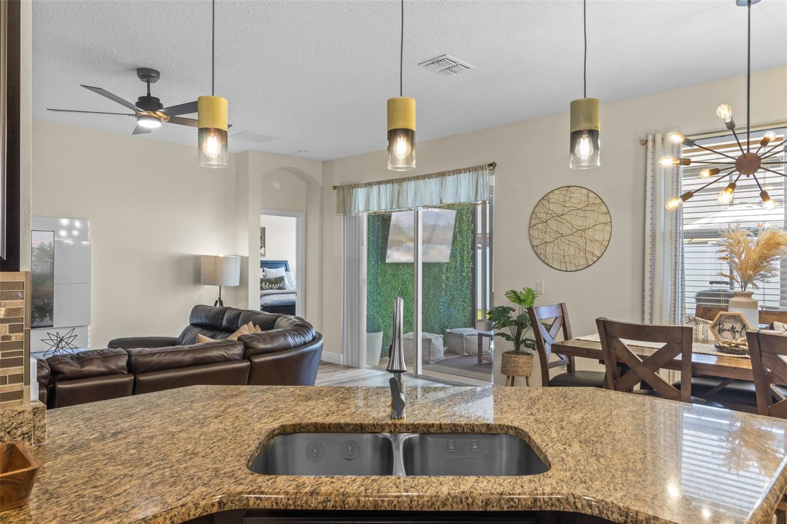 Image 8 of 52 For 756 Star Magnolia Drive