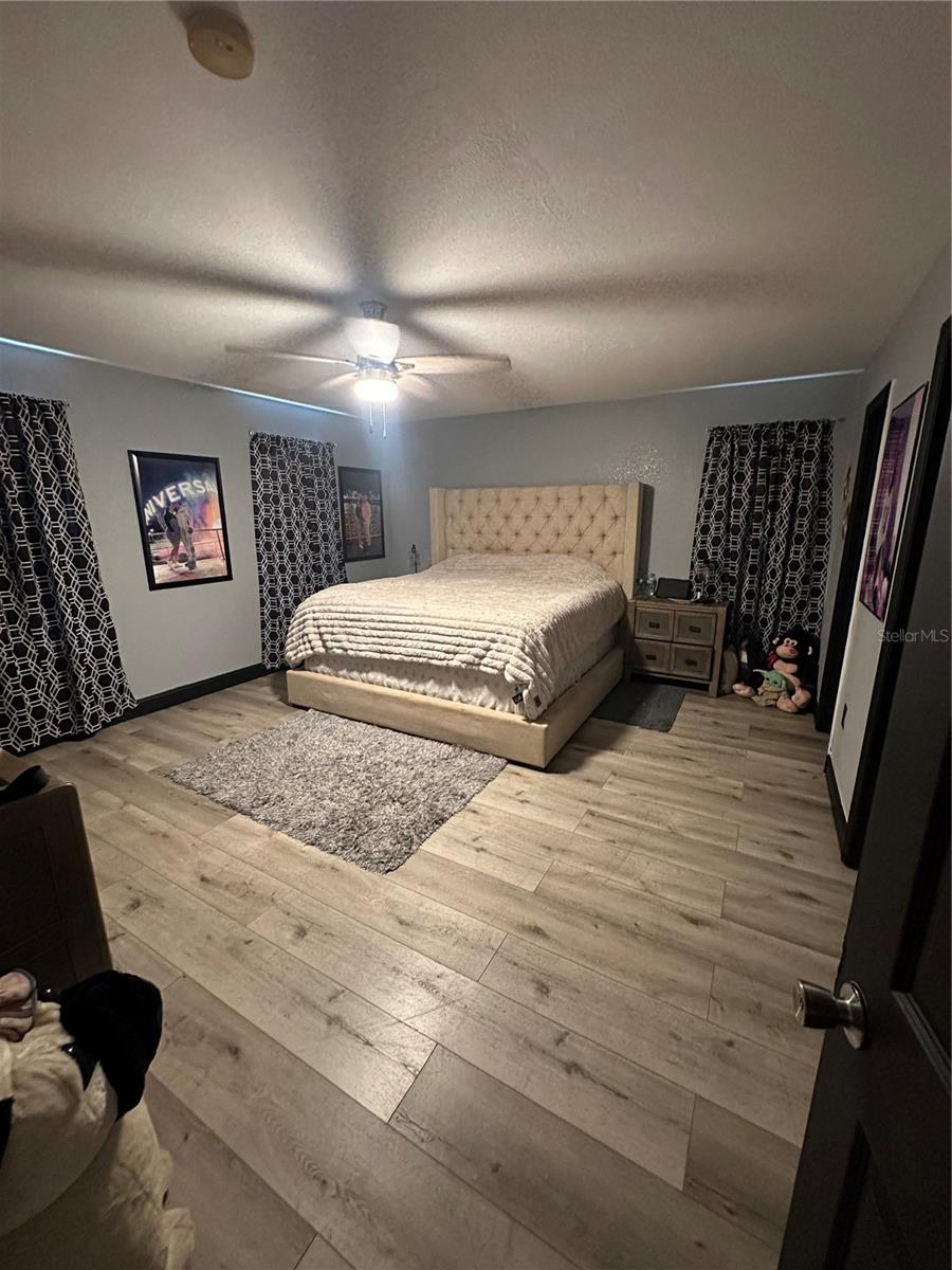 Image 23 of 44 For 11800 State Road 60 E