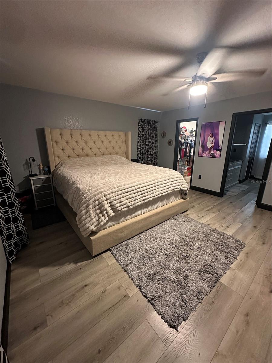 Image 24 of 44 For 11800 State Road 60 E