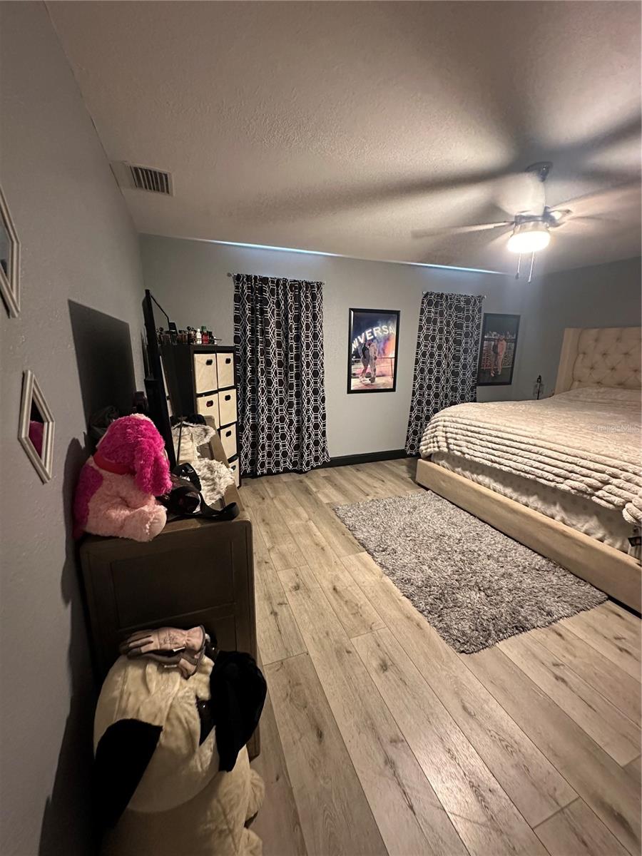 Image 25 of 44 For 11800 State Road 60 E