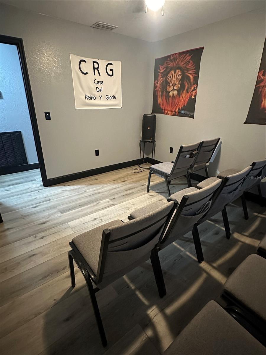 Image 31 of 44 For 11800 State Road 60 E