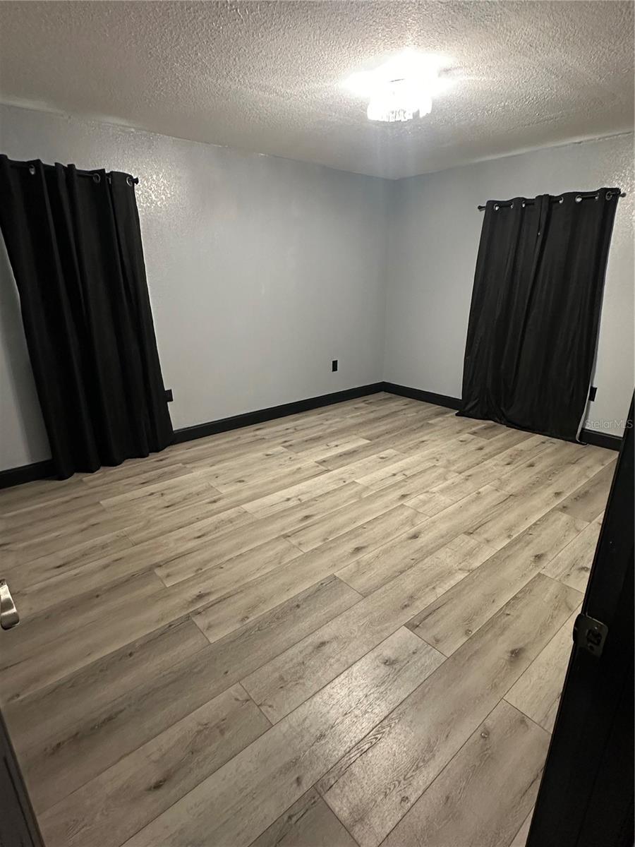 Image 32 of 44 For 11800 State Road 60 E