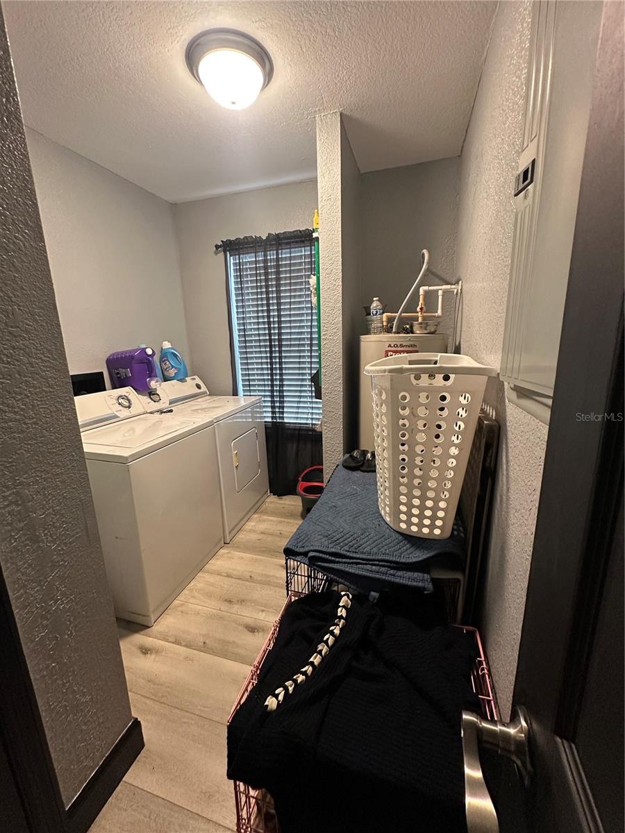 Image 35 of 44 For 11800 State Road 60 E