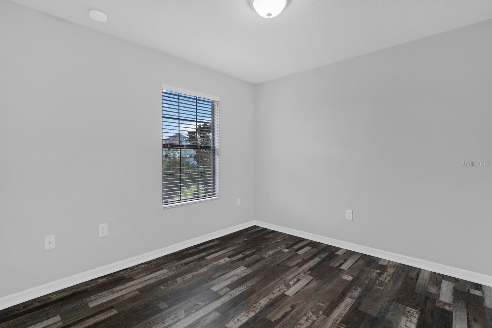 Image 7 of 18 For 13688 Beauregard Place