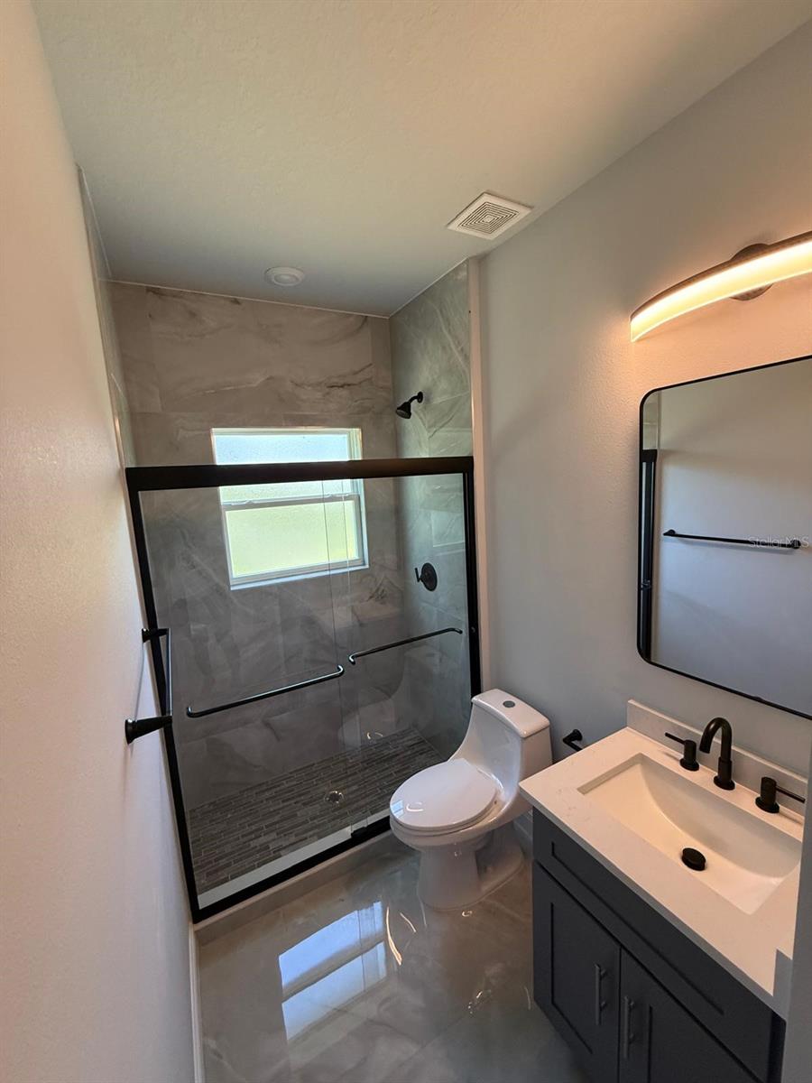 Image 6 of 18 For 373 Amberjack Court