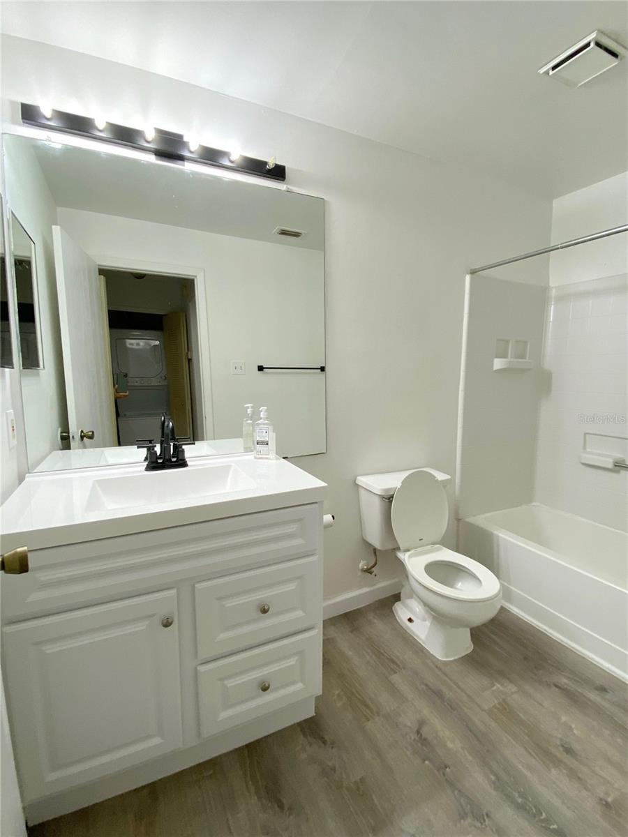 Image 17 of 28 For 3831 Nautical Way 203