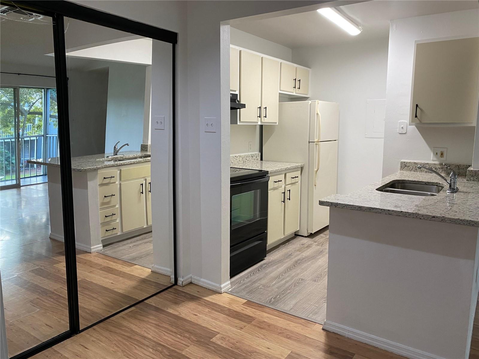 Image 7 of 28 For 3831 Nautical Way 203