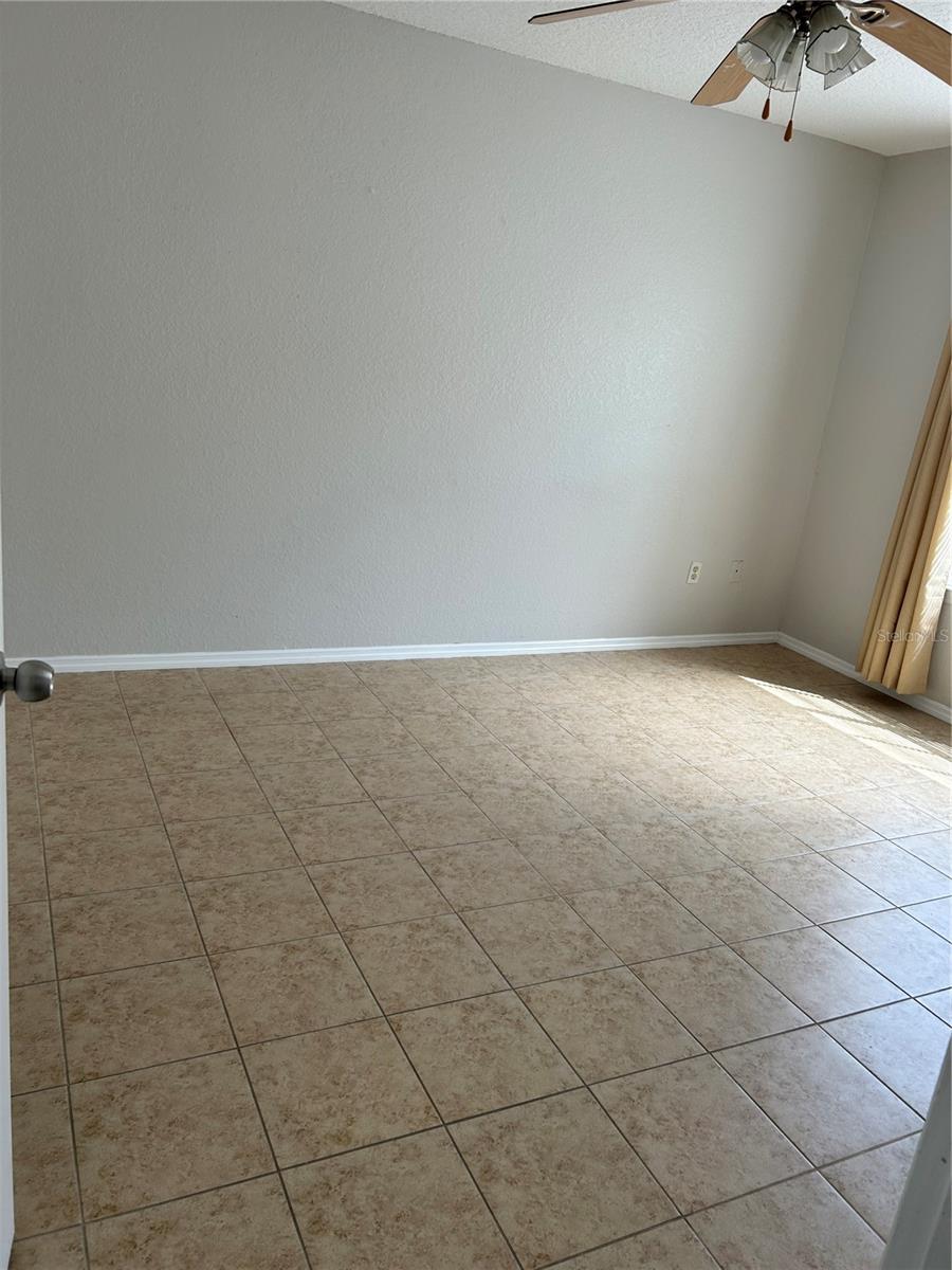 Image 11 of 28 For 2209 Antigua Place 826