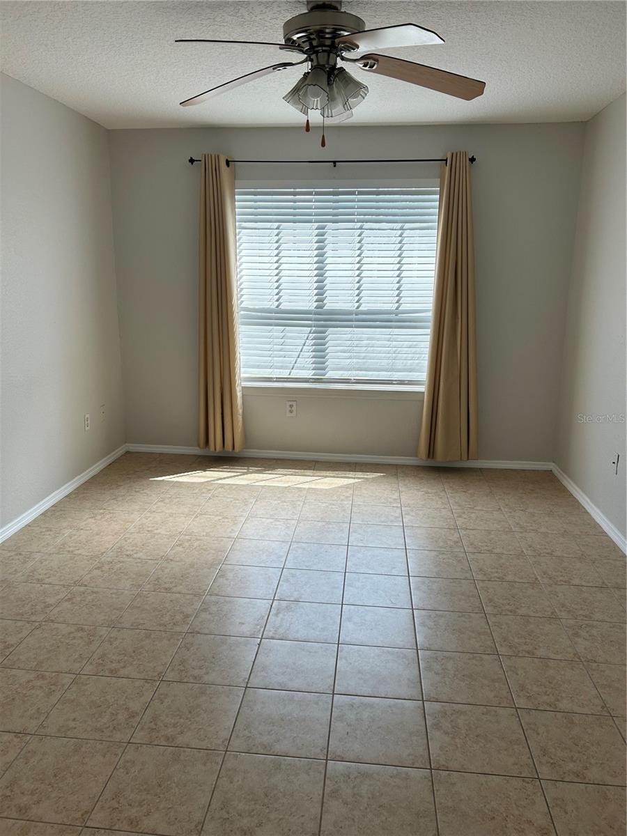 Image 9 of 28 For 2209 Antigua Place 826