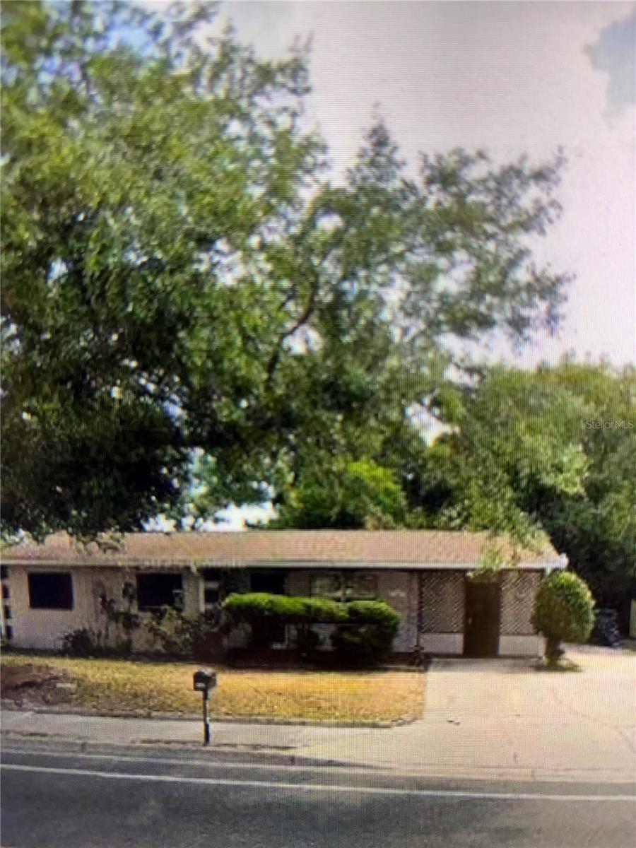 Listing Details for 707 Thacker Avenue, KISSIMMEE, FL 34741