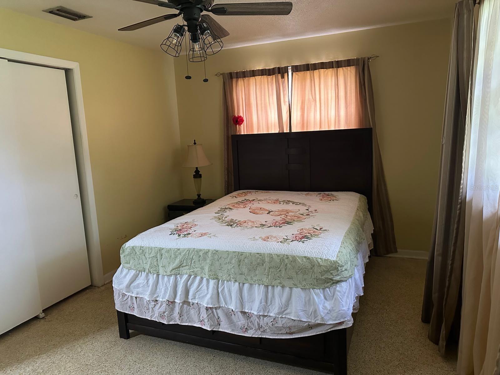 Image 11 of 19 For 707 Thacker Avenue