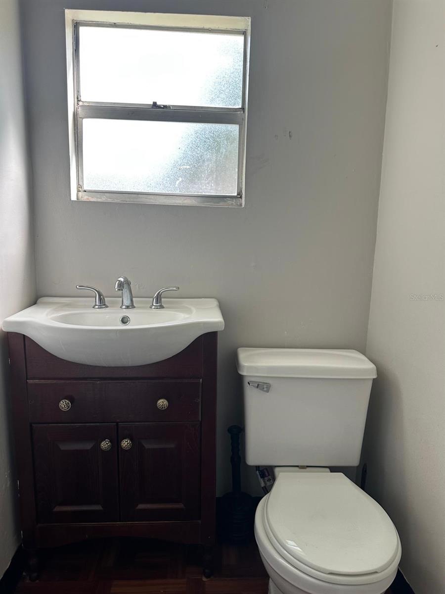 Image 19 of 19 For 707 Thacker Avenue