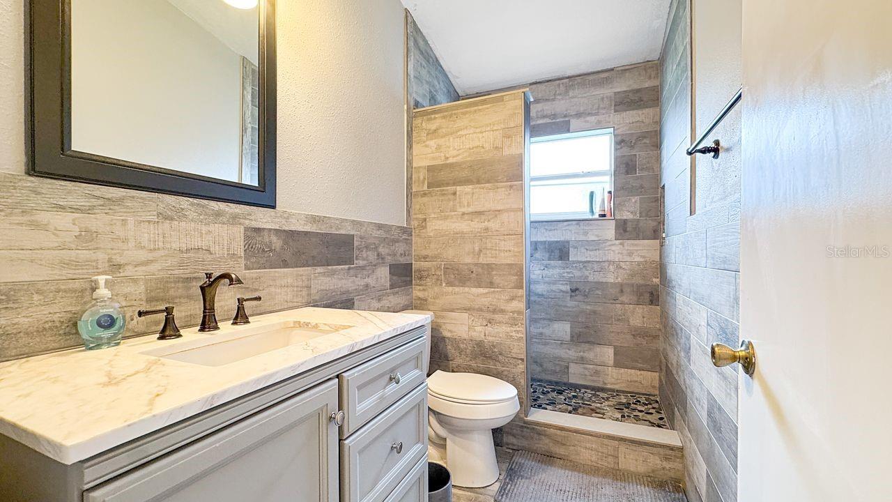 Image 11 of 13 For 1352 Daniel Cove Drive