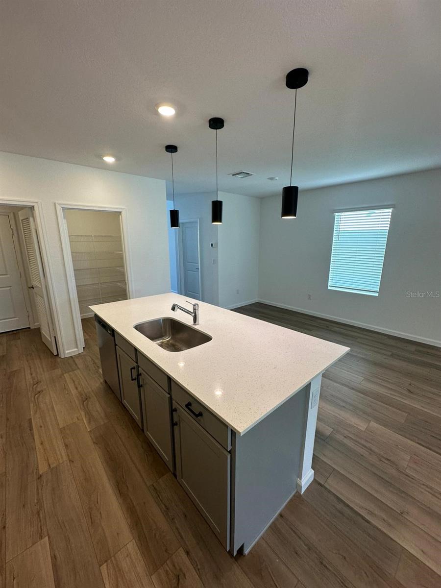 Image 11 of 28 For 11186 Fernbrook Drive