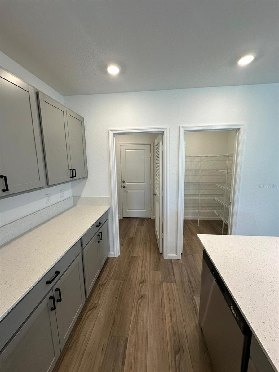 Image 12 of 28 For 11186 Fernbrook Drive