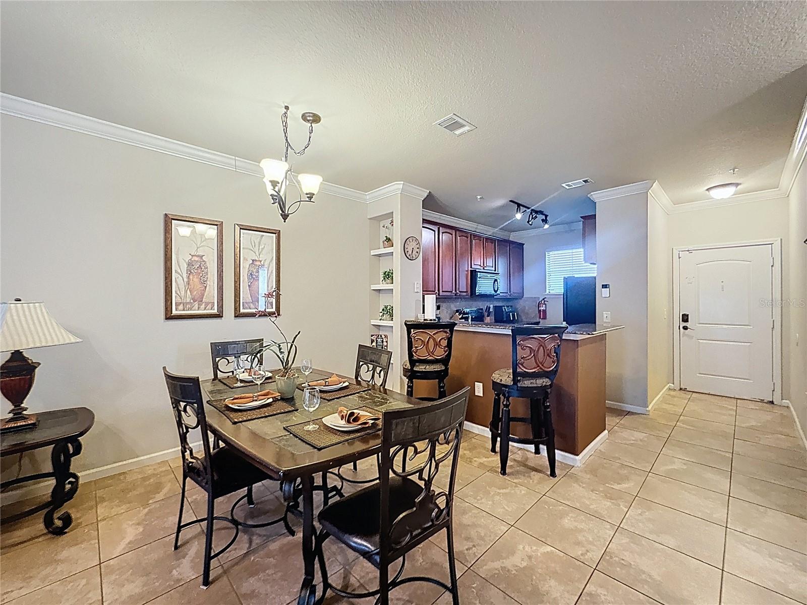 Image 12 of 21 For 906 Charo Pkwy  434