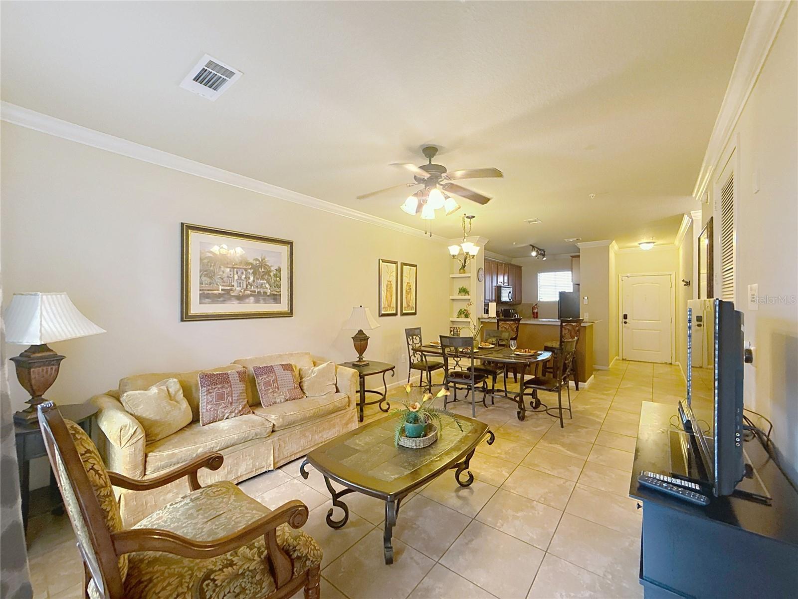 Image 17 of 21 For 906 Charo Pkwy  434