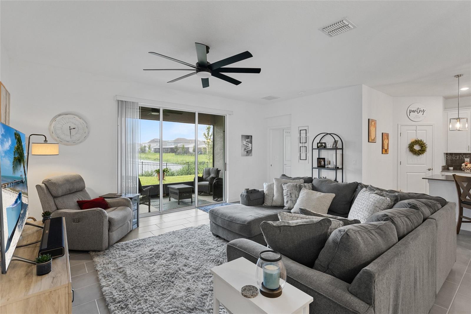 Image 11 of 55 For 2931 Camden Way