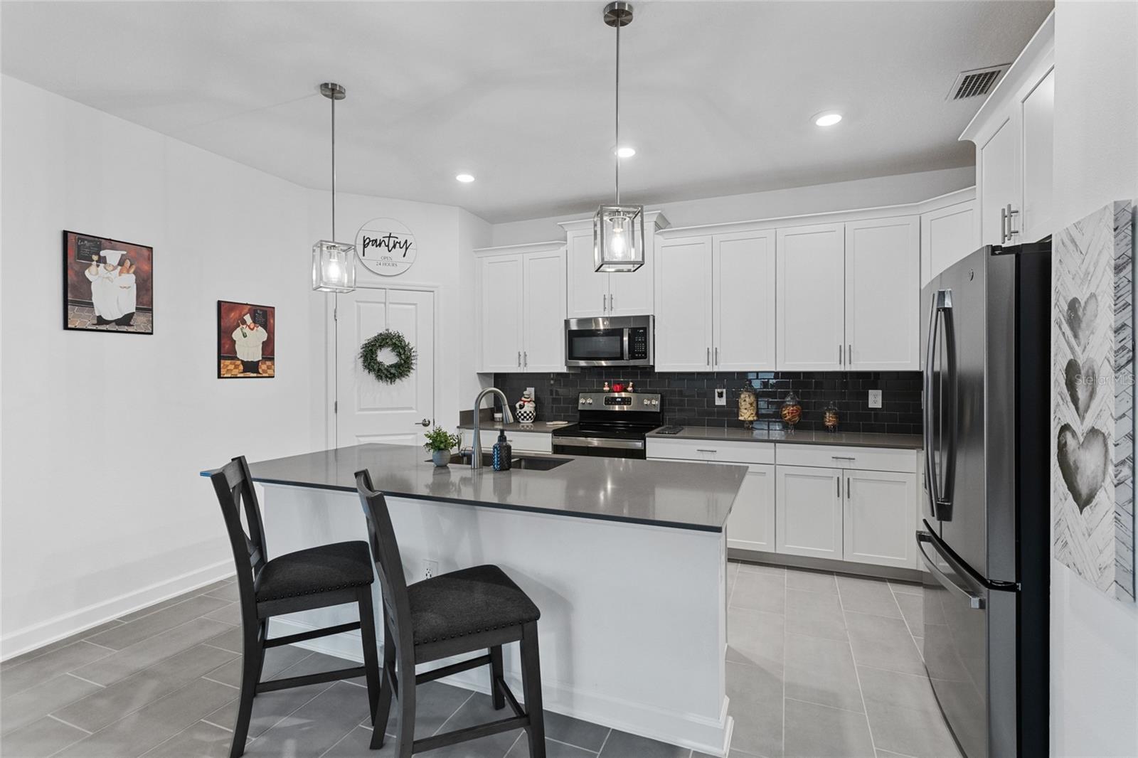 Image 14 of 55 For 2931 Camden Way