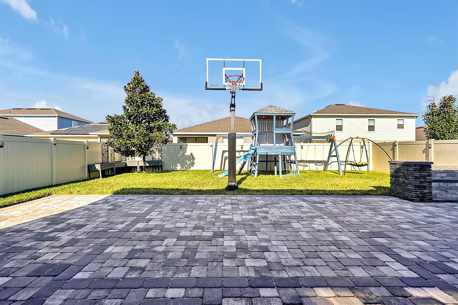 Image 40 of 64 For 580 Seattle Slew Drive