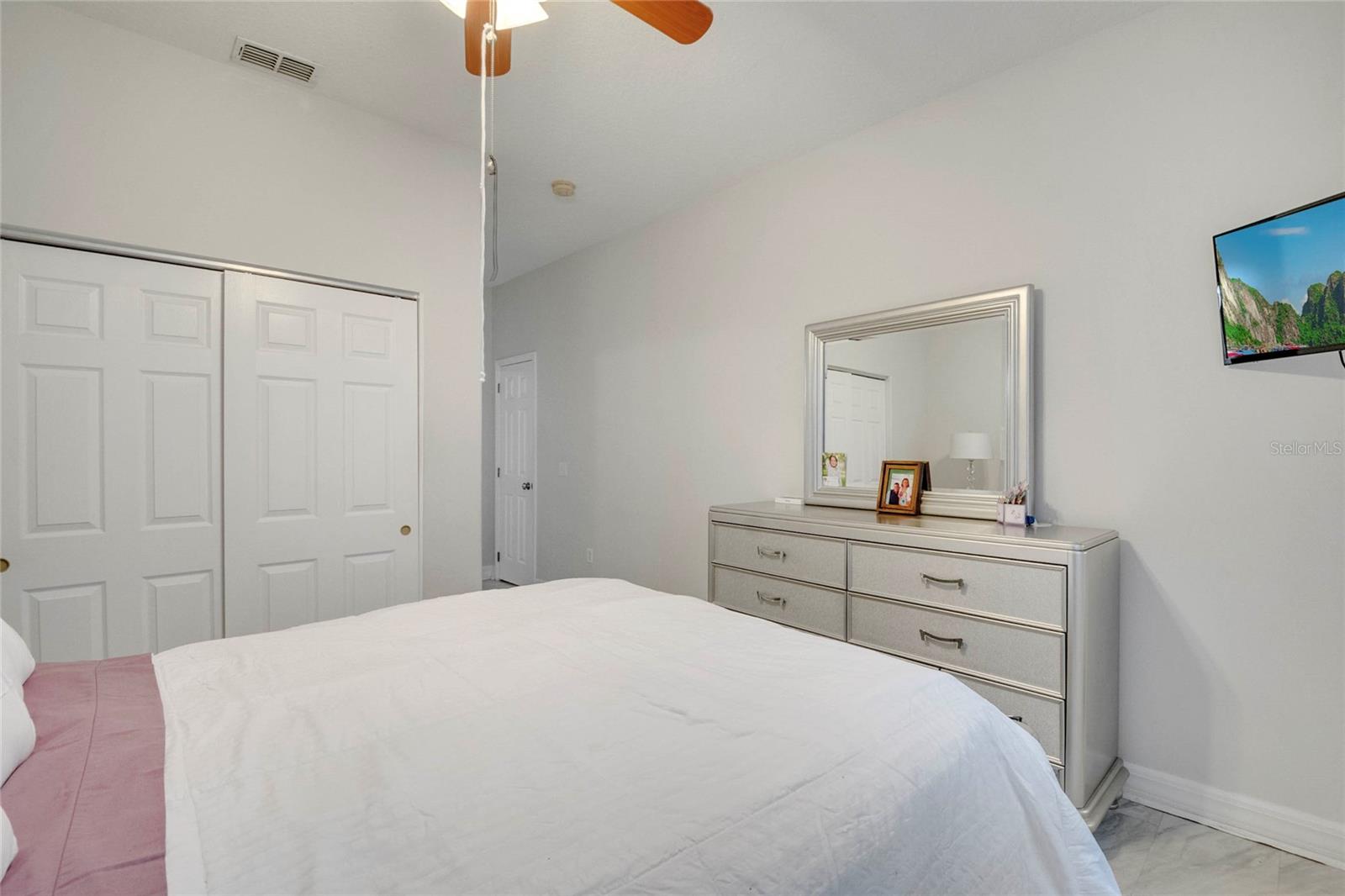 Image 10 of 74 For 1072 Berkeley Drive