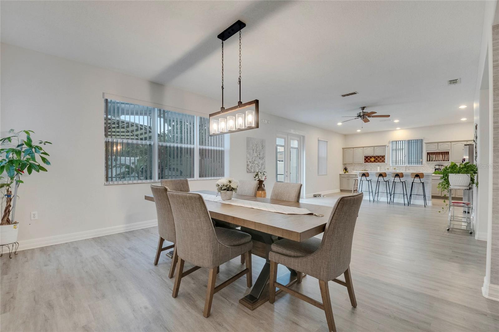 Image 13 of 74 For 1072 Berkeley Drive