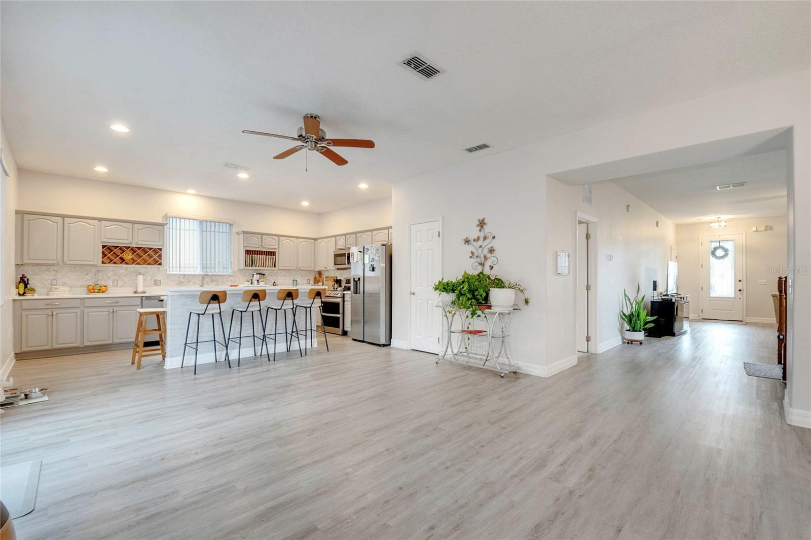 Image 15 of 74 For 1072 Berkeley Drive