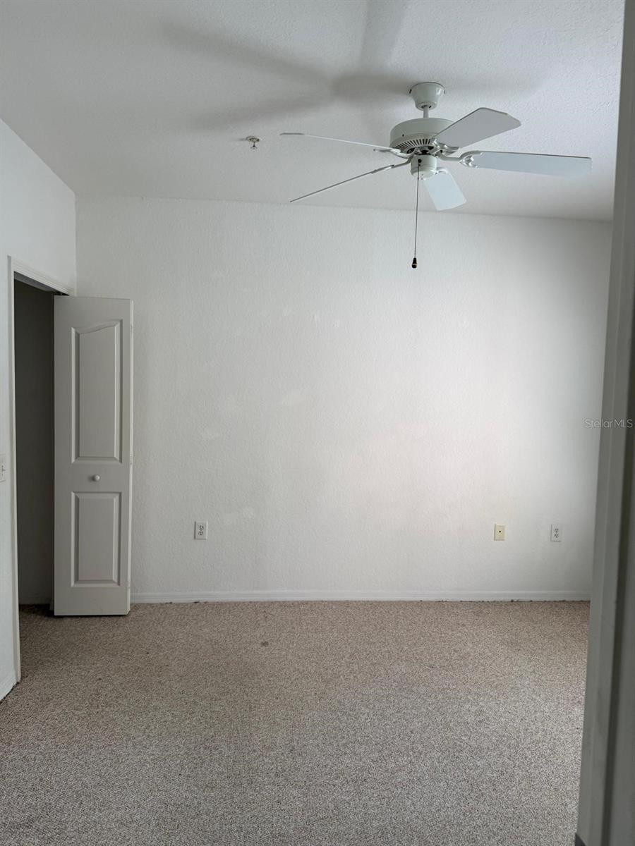 Image 5 of 6 For 6137 Metrowest Boulevard 206