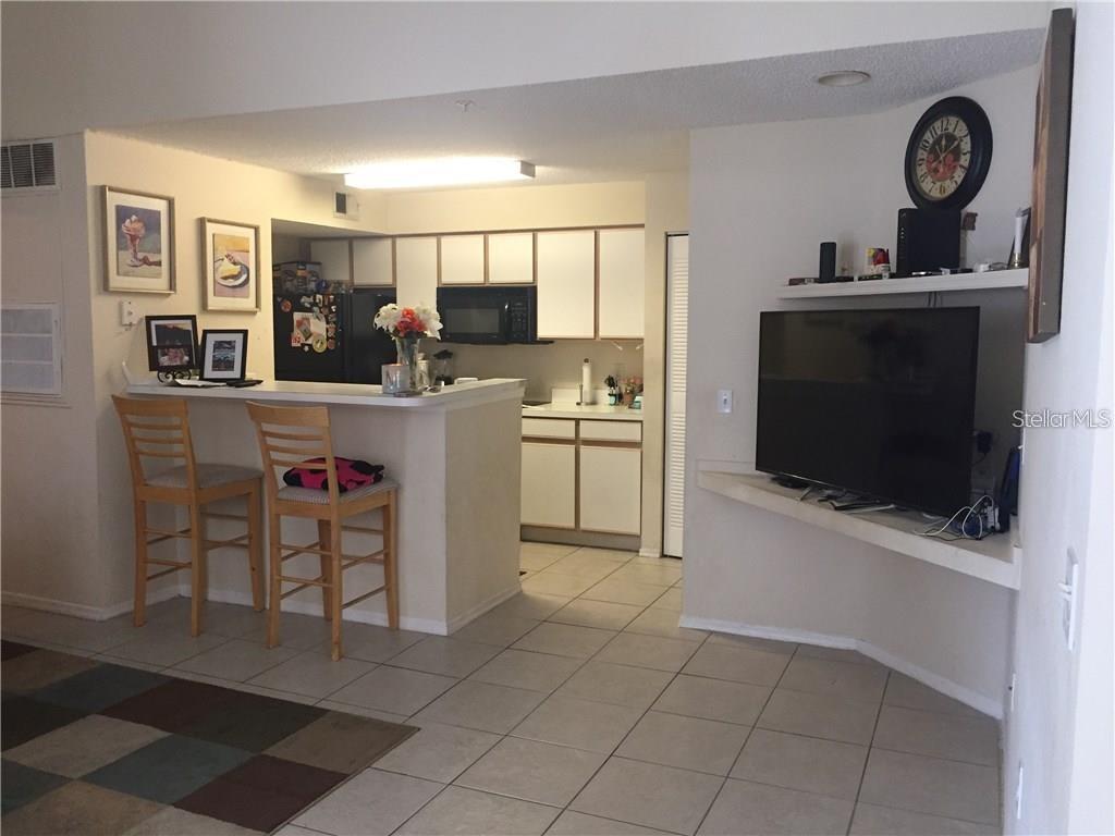 Image 2 of 3 For 2203 Key West Court 437
