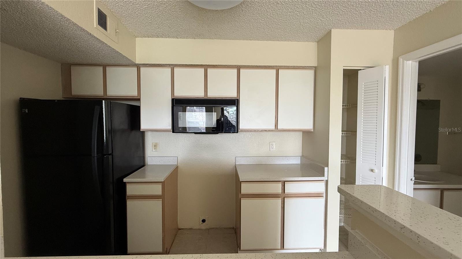 Image 23 of 56 For 2203 Key West Court 437