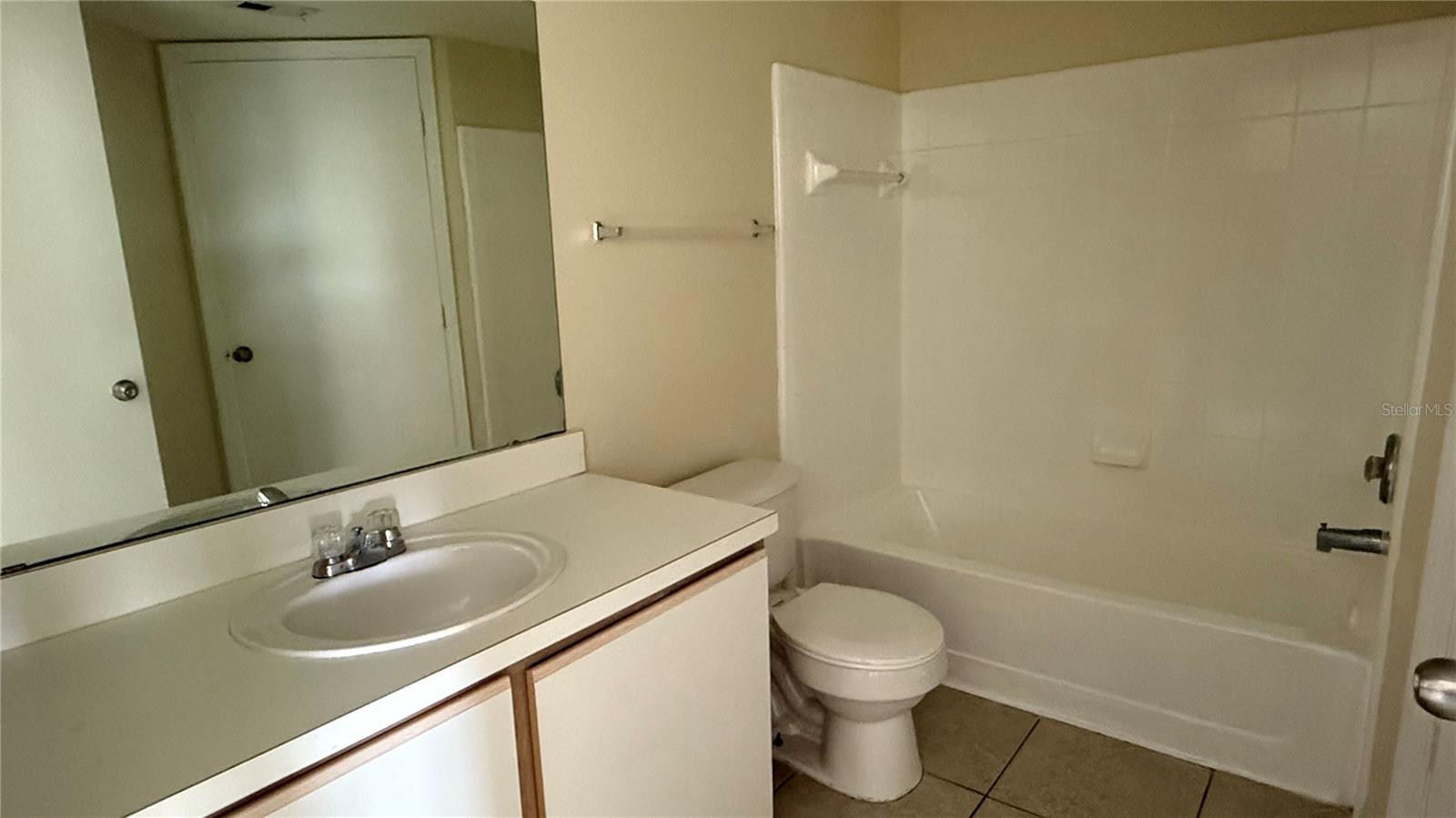 Image 42 of 56 For 2203 Key West Court 437