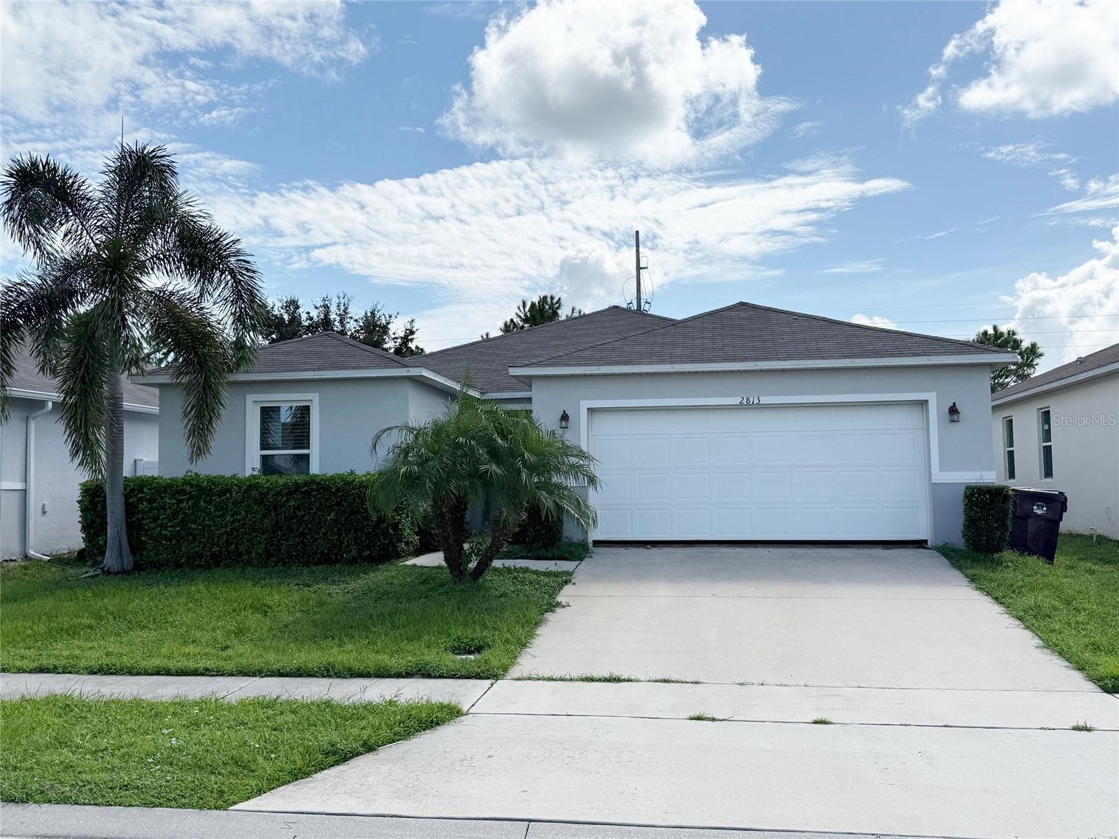 Image 3 of 21 For 2813 Mosshire Circle