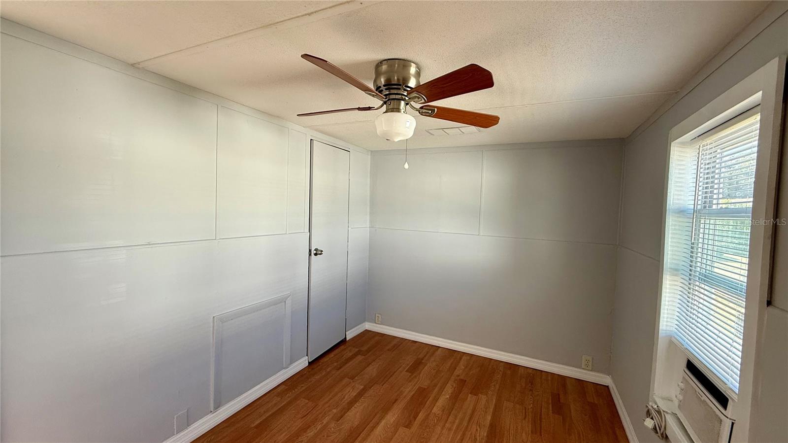 Image 13 of 19 For 639 Ellison Parkway